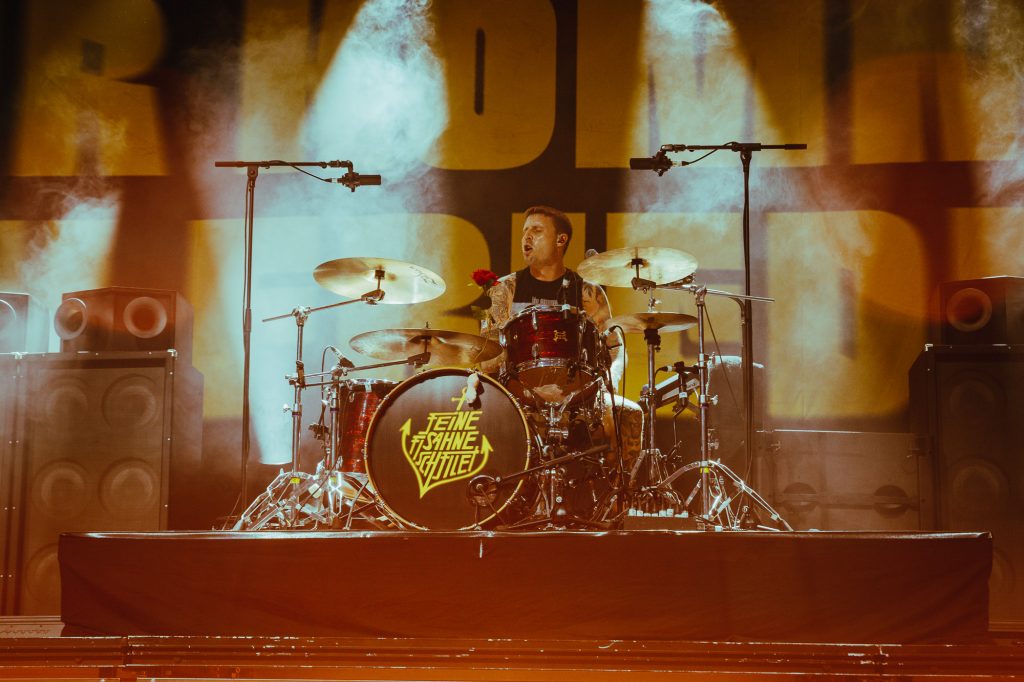 Feine Sahne Fischfilet live im Haus Auensee in Leipzig. Konzertfotografie. Live-Music-Photography.