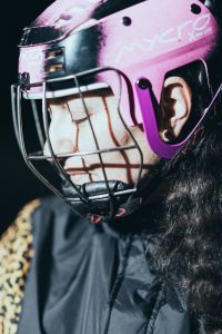 Portrait Fotografie einer Sportlerin beim Bike Polo in Leipzig.